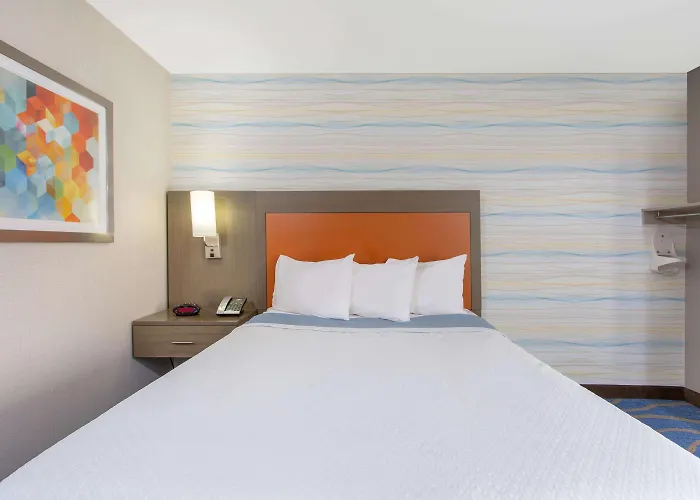 Days Inn By Wyndham Lanham Washington Dc